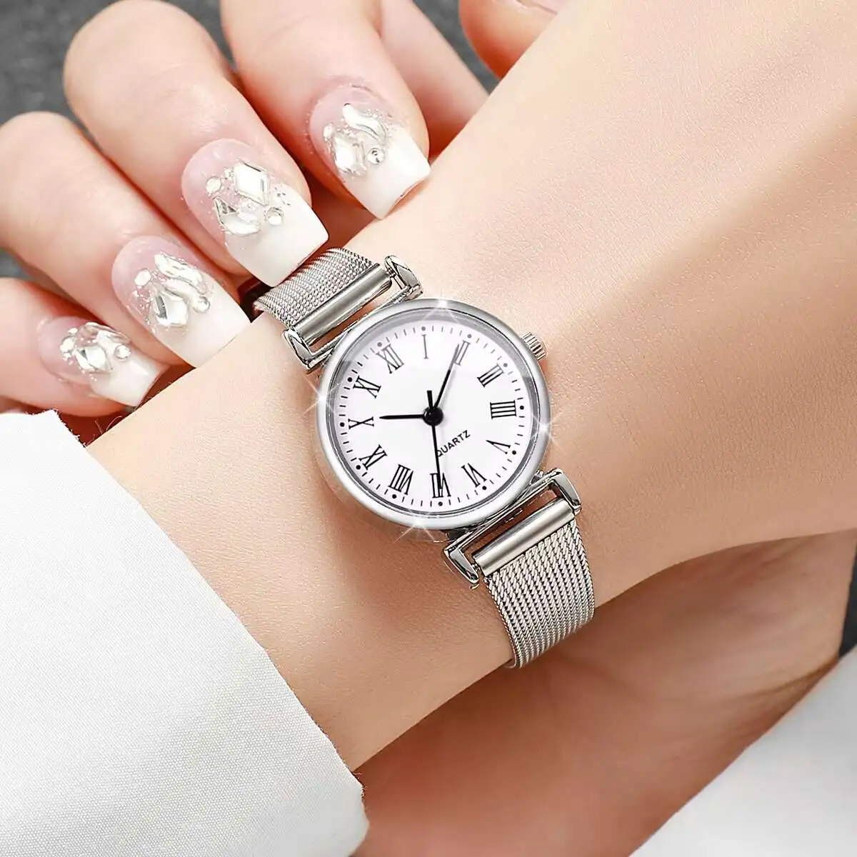 1/2 ชิ้นแฟชั่นผู้หญิงนาฬิกาลำล - Stainless Mesh Band บทวิจารณ์และราคา